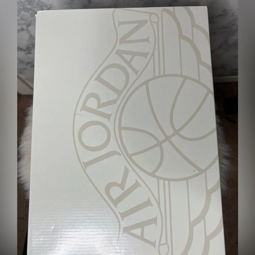 Chicago Retro Jordan  2 (Brand New) - Picture 3 of 8